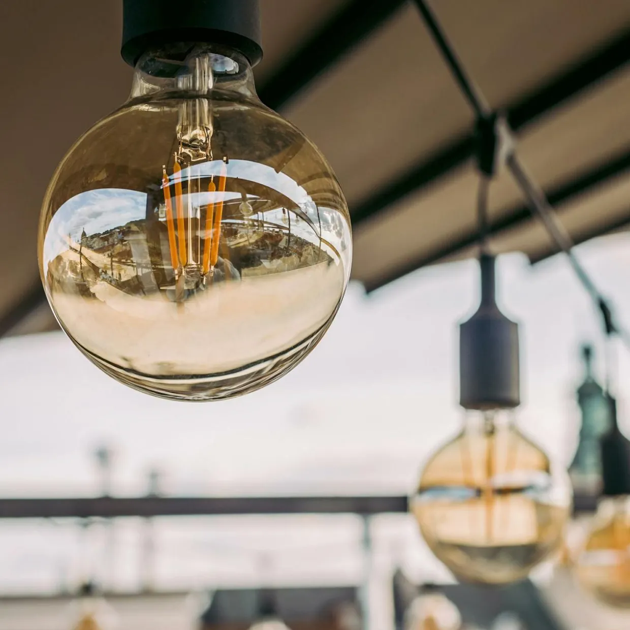 Żarówka LED E27 6W barwa neutralna ORO-E27-G80-FL-CLARO-6W-DIMM-DW