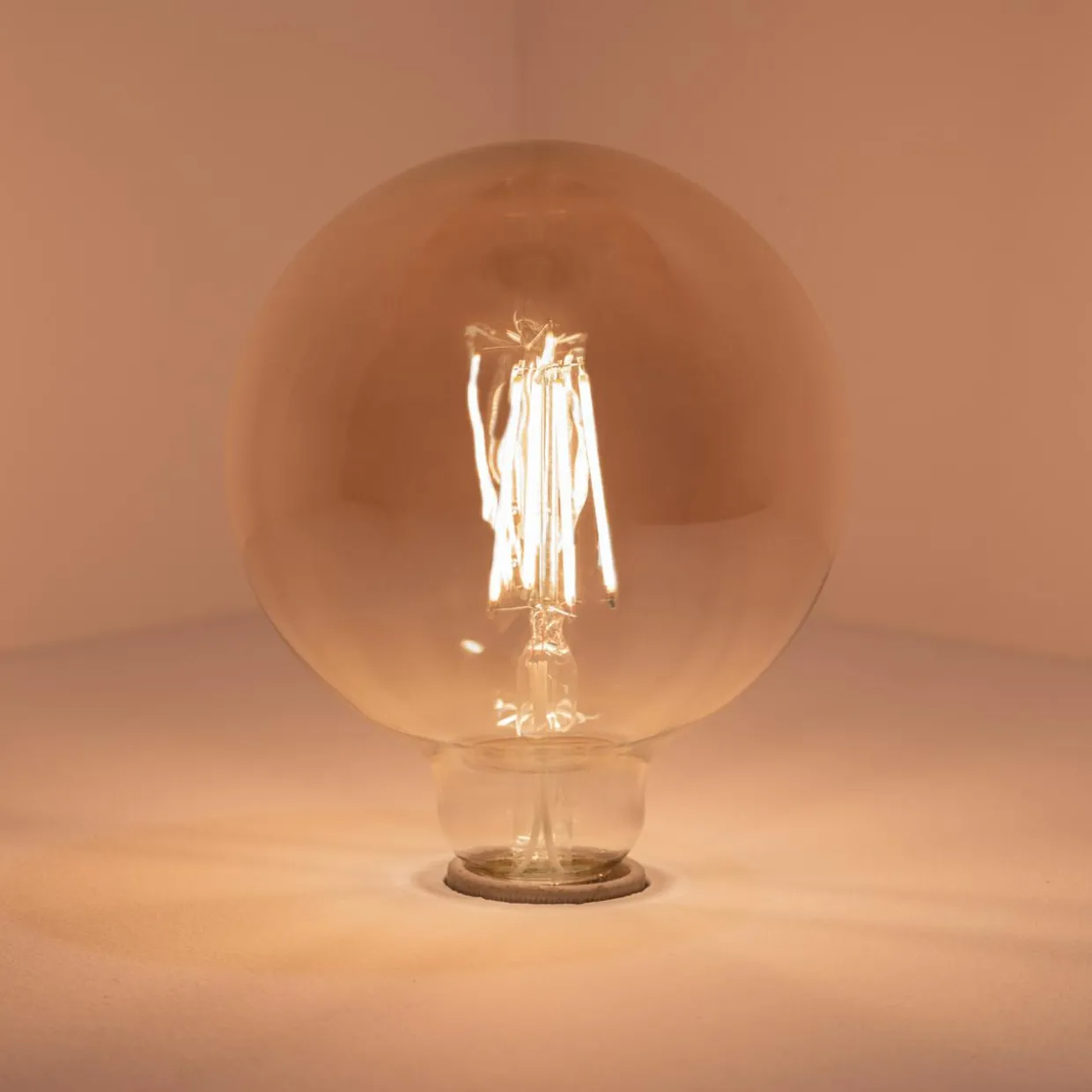 Żarówka ozdobna LED E27 6W barwa ciepła ORO-E27-G80-FL-AMBER-6W-DIMM