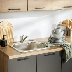 Dozownik na mydło ze żłobieniami czarny