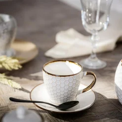 Filiżanka ze spodkiem plaster miodu BRESCA 220 ml