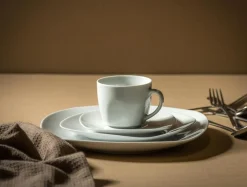 Filiżanka ze spodkiem porcelanowa QUADRO biała 210 ml