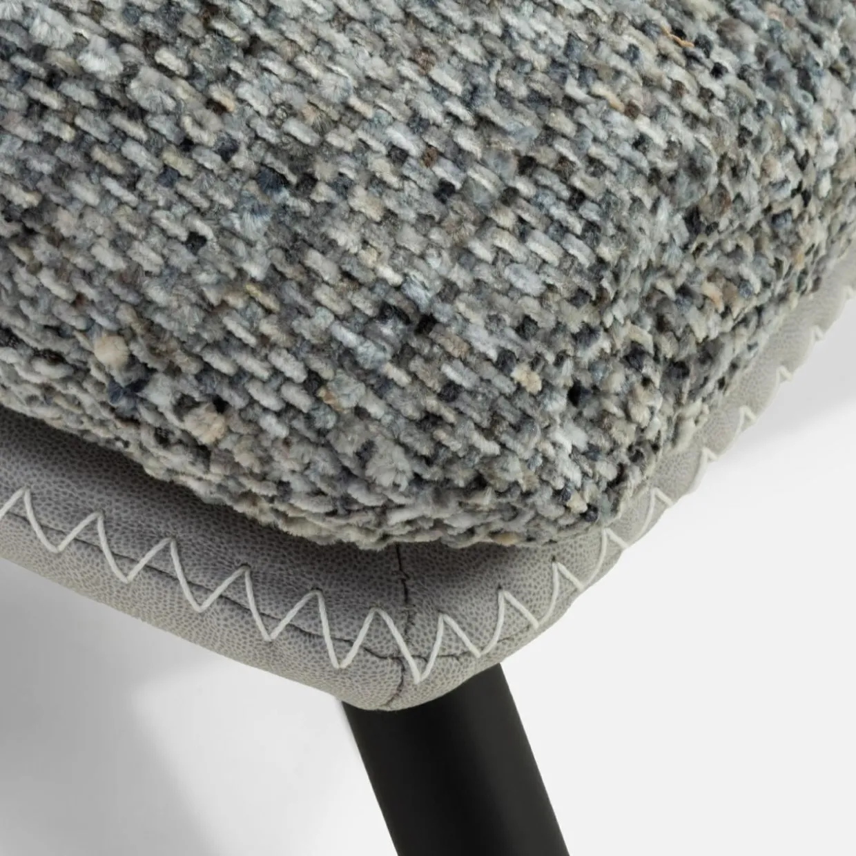 Fotel obrotowy z podnóżkiem szary DITTIF