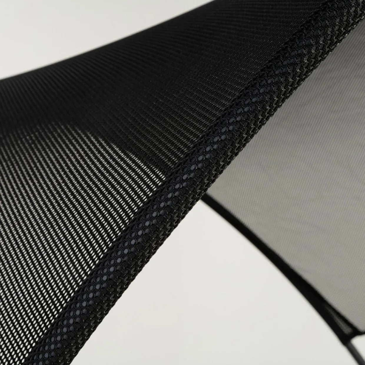 Huśtawka ogrodowa czarna JONZONI