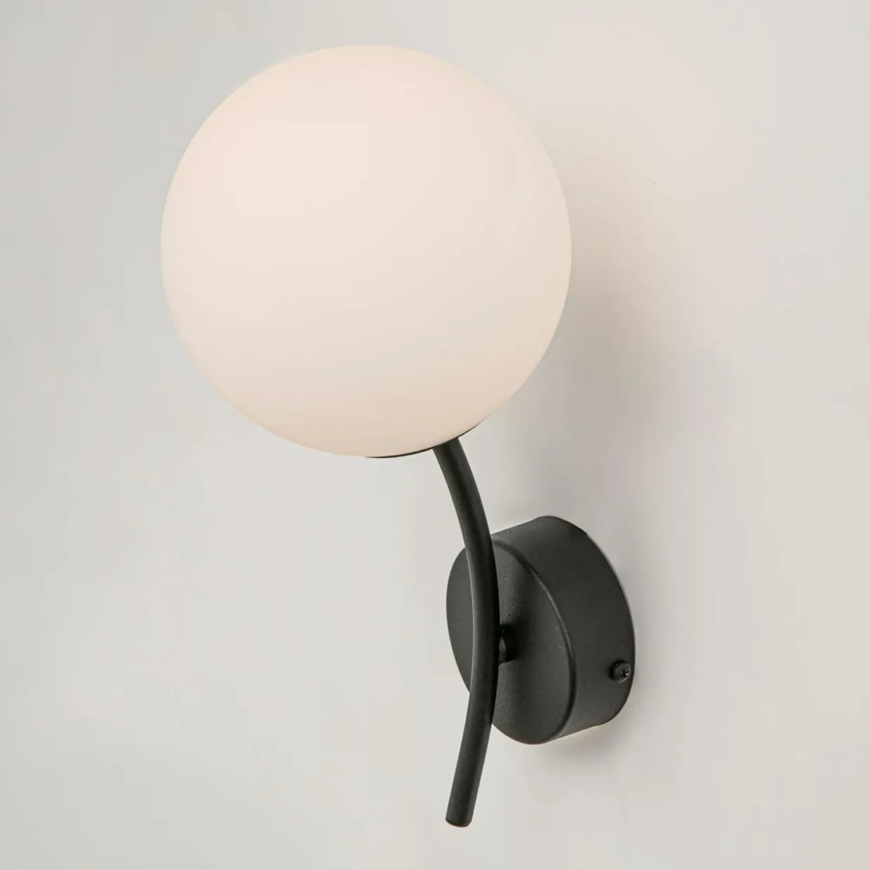 Kinkiet kula czarny VOLTA