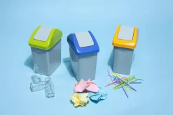 Kosz do segregacji odpadów z pokrywą brązową 10 l