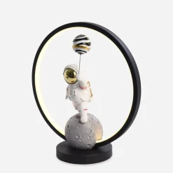 Lampa stołowa dekoracyjna LED ASTRONAUTA z balonem
