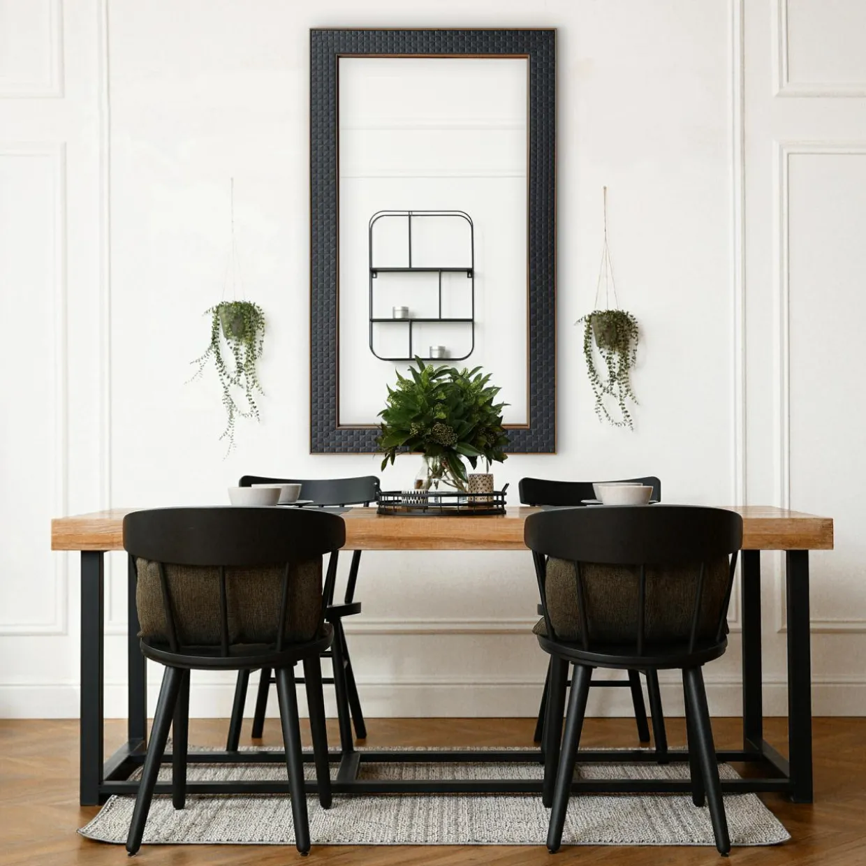 Lustro w czarnej ramie 76x136 cm