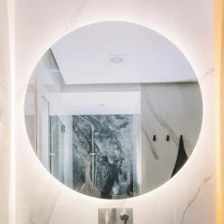 Lustro z oświetleniem LED okrągłe MILA 70 cm