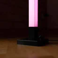 Muzyczna lampa podłogowa LED RGB czarna TUYA z pilotem