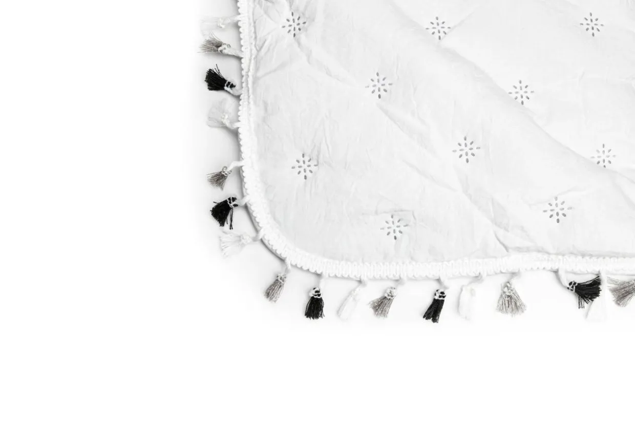 Narzuta na łóżko biało-czarna FRINGLE 220x200 cm