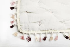 Narzuta na łóżko biało-różowa FRINGLE 220x200 cm