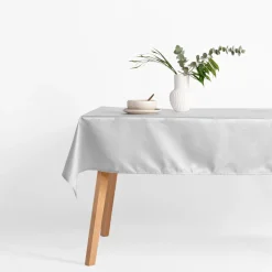 Obrus żakardowy w liście miłorzębu szary GINA 140x260 cm