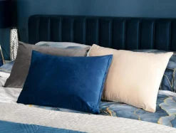 Poszewka na poduszkę welurowa niebieska BELLO 45x60 cm