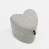 Puf mały serce jasnoszary ILLON