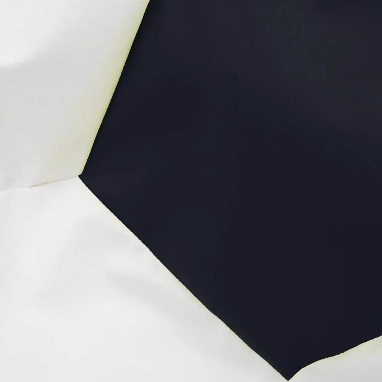 Puf piłka biało-czarny SPORT L