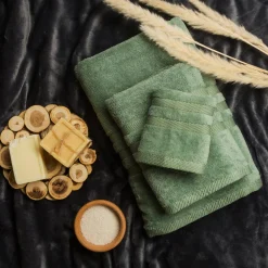 Ręcznik bawełniany zieleń CAROLINE 50x90 cm