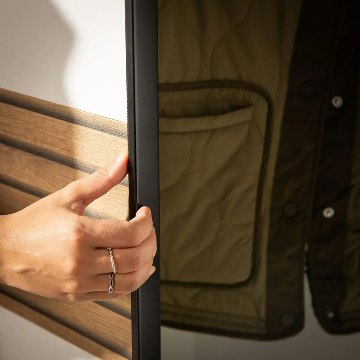 Szafa przesuwna biała METROPOLITAN 150 cm