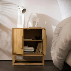 Szafka nocna z ryflowaniem TIRON