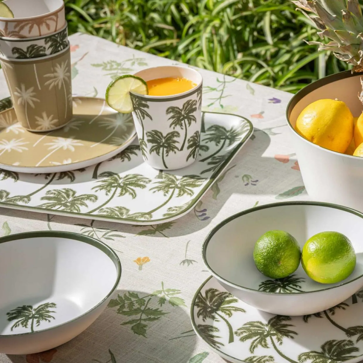 Taca z melaminy w palmy 36,5x29 cm MIX