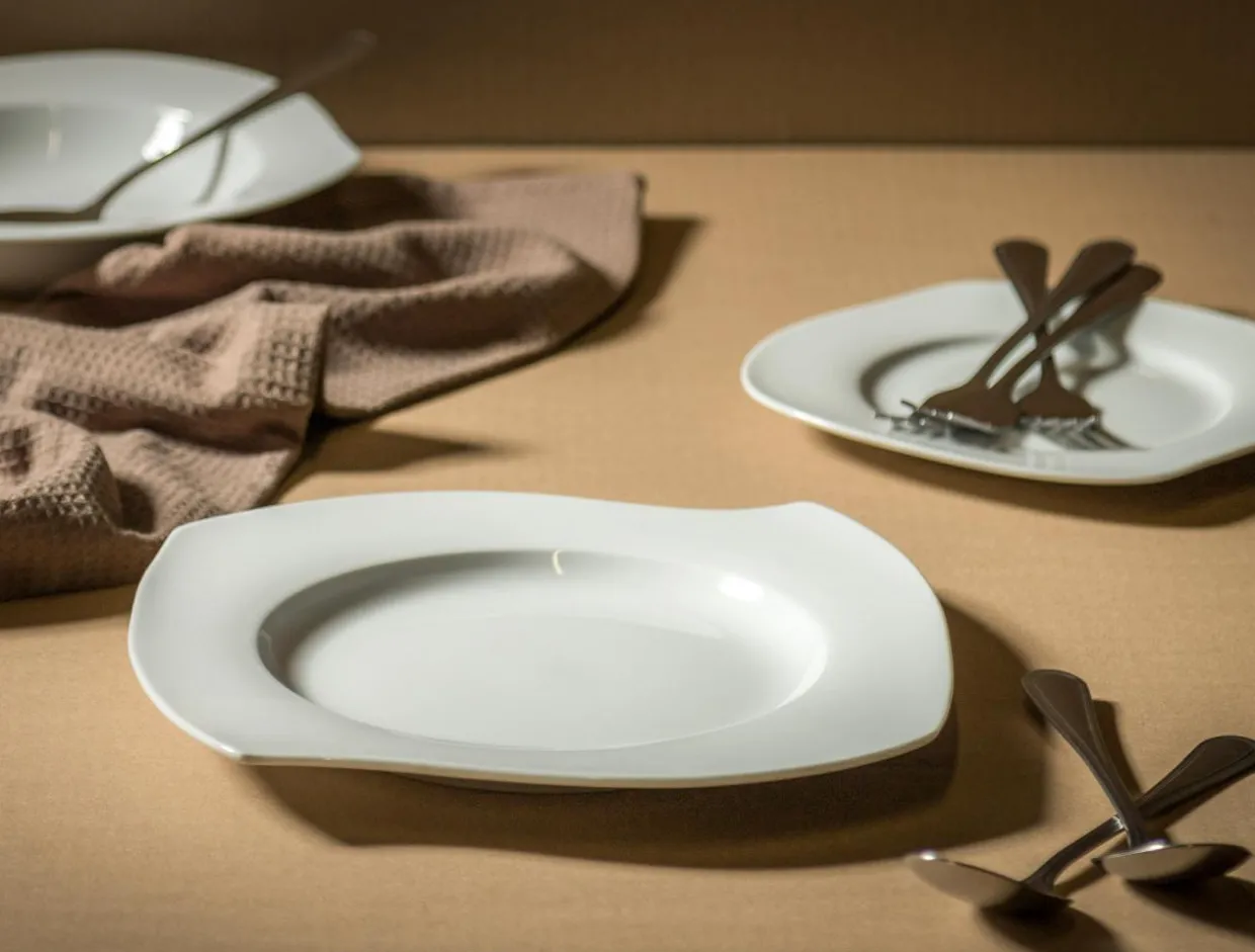 Talerz obiadowy porcelanowy WAVE 27,5×23,9 cm