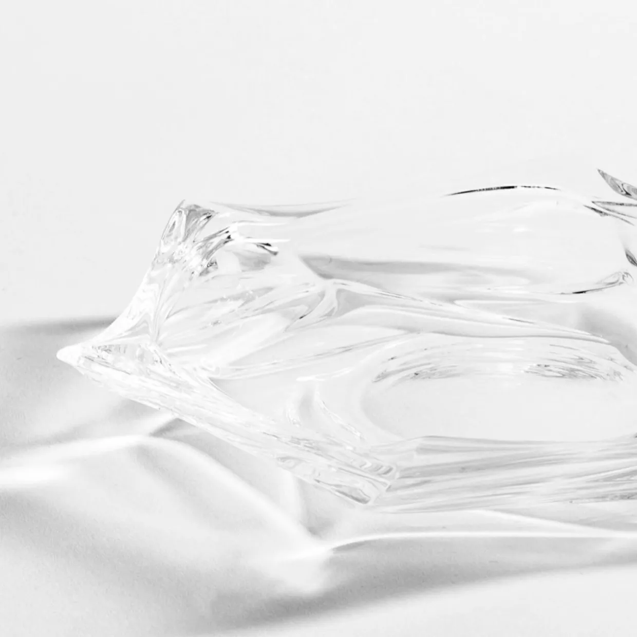 Talerz sześciokątny TWIST 20 cm