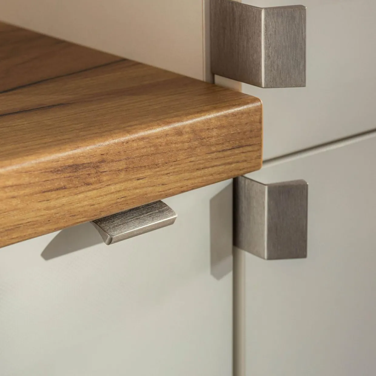 Uchwyt PORTO PLUS EDGE 4 cm stal