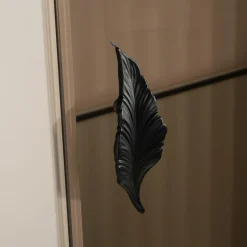 Witryna z oświetleniem MADERA prawa