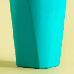 Zestaw dzbanek plastikowy i 4 kubki zielone